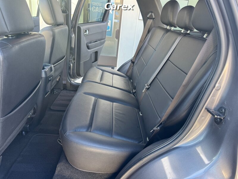 Used 2011 Ford Escape Limited w/ 302A Rapid Spec Order Code FWD image 20