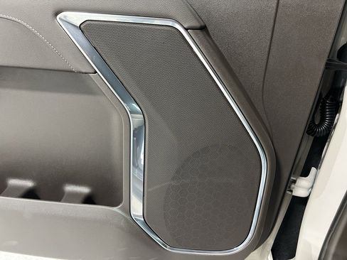 New 2026 GMC Sierra 1500 SLE image 23