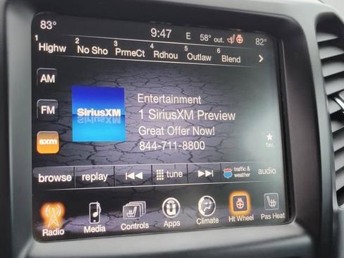 Used 2017 Jeep Cherokee Trailhawk w/ Comfort & Convenience Group AWD/4WD image 28