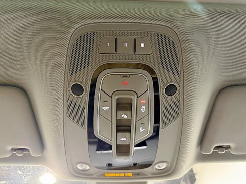 Used 2018 Audi Q5 2.0T Premium Plus w/ Premium Plus Package image 30