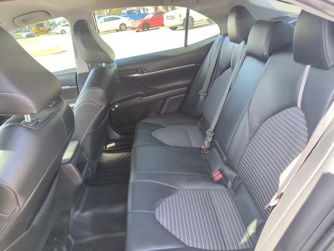 Used 2023 Toyota Camry SE image 25
