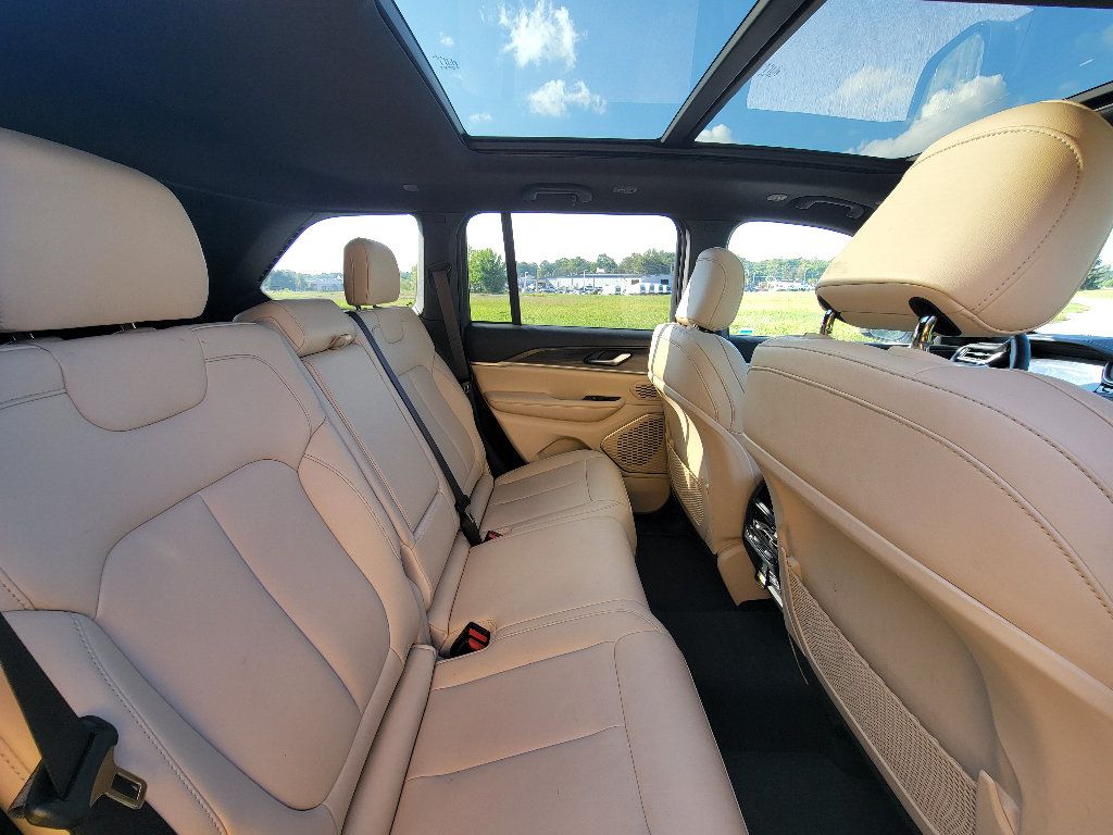Used 2023 Jeep Grand Cherokee 4WD 4xe image 31