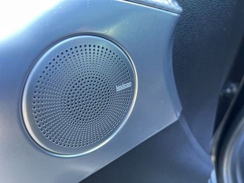 Used 2023 Genesis G70 3.3T w/ Sport Prestige Package image 31