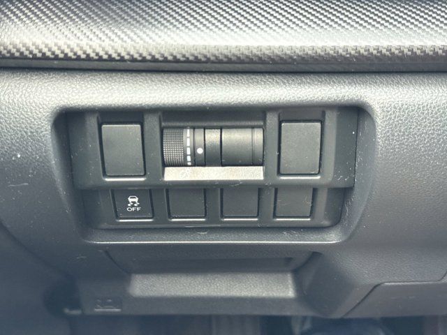Used 2019 Subaru Crosstrek 2.0i Premium AWD/4WD image 16