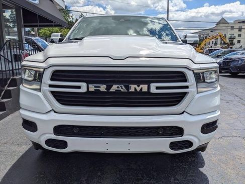 Used 2024 RAM 1500 Laramie AWD/4WD image 7