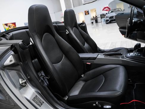 Used 2010 Porsche 911 Turbo image 58