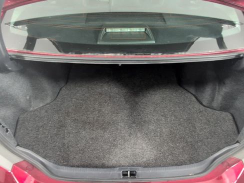 Used 2017 Toyota Camry XLE w/ Moonroof Package FWD image 6