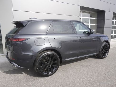 New 2026 Land Rover Range Rover Sport SE AWD/4WD image 4