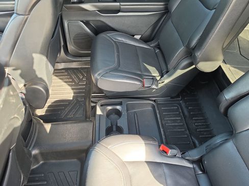 Used 2020 Ford Explorer ST image 16