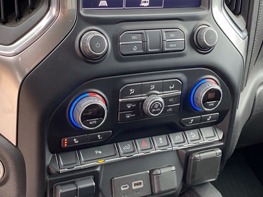 Used 2022 Chevrolet Silverado 1500 LT Trail Boss w/ LT Trail Boss Premium Package AWD/4WD image 19