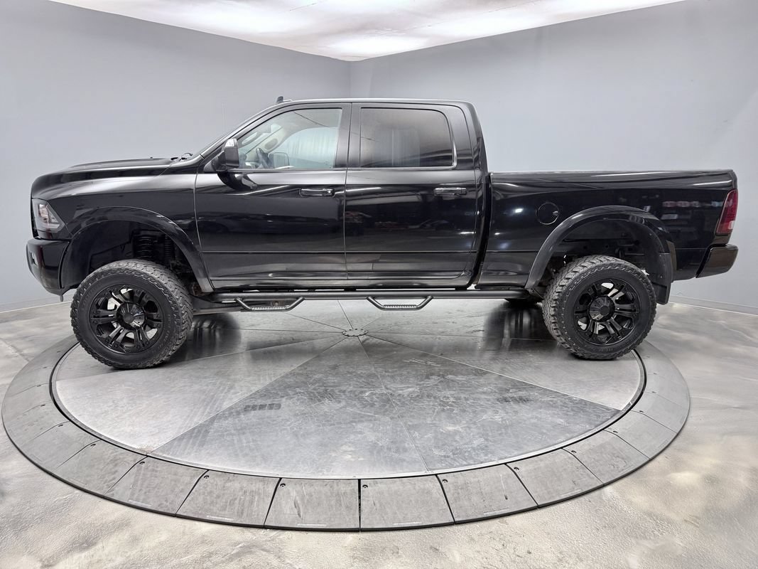 Used 2015 RAM 2500 Laramie w/ Black Appearance Group AWD/4WD image 8