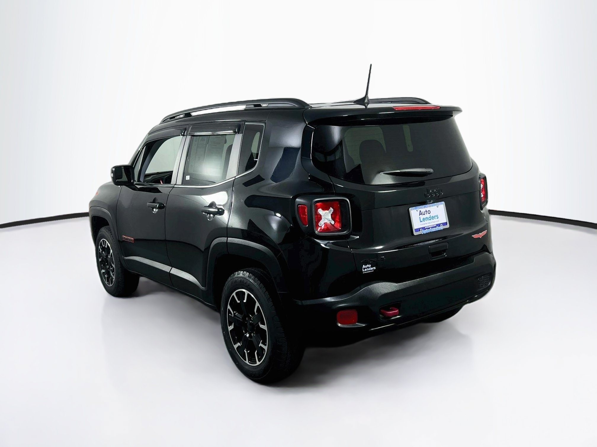 Used 2023 Jeep Renegade Trailhawk w/ Trailhawk Elite Group AWD/4WD image 7