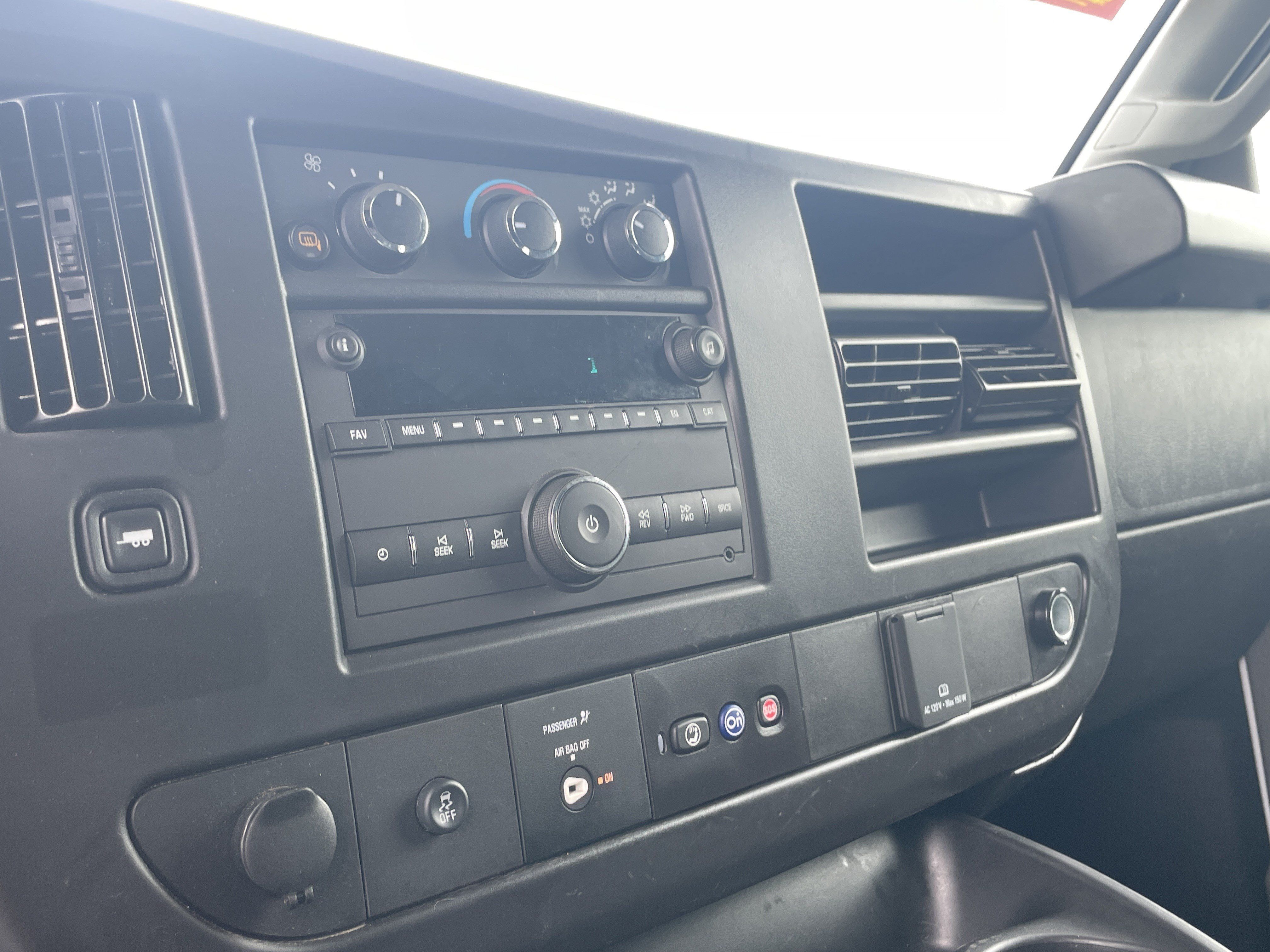 Used 2025 Chevrolet Express 2500 w/ Driver Convenience Package RWD image 25