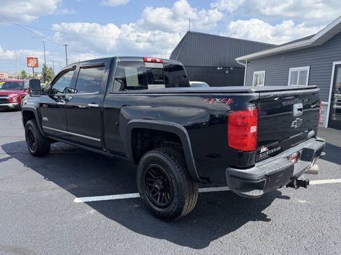 Used 2018 Chevrolet Silverado 3500 High Country AWD/4WD image 3