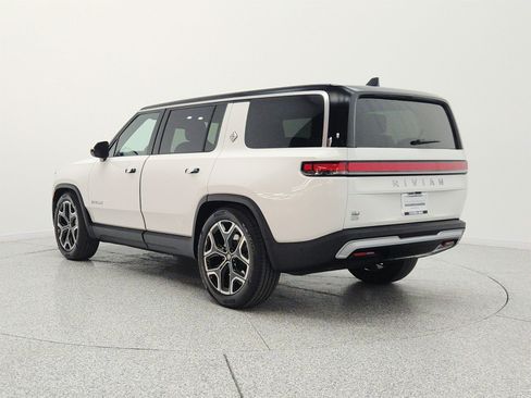 Used 2025 Rivian R1S Adventure AWD/4WD image 7