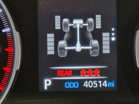 Used 2022 Toyota RAV4 XLE Premium AWD/4WD image 38