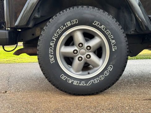 Used 1997 Jeep Wrangler Sahara image 14