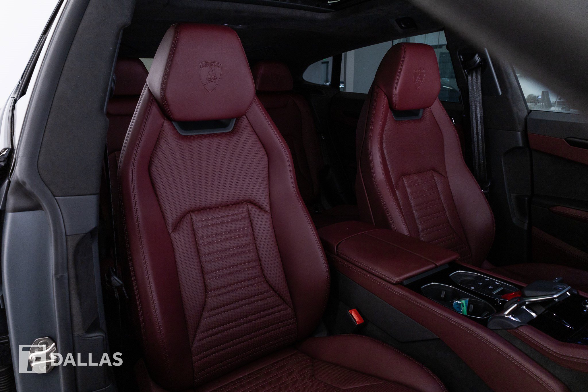 Used 2025 Lamborghini Urus SE AWD/4WD image 41