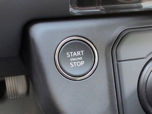 New 2026 Land Rover Defender 130 X-Dynamic SE image 26