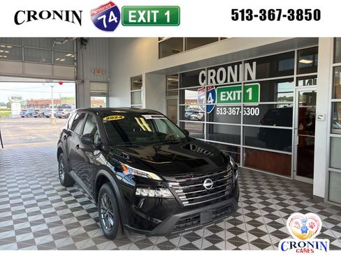 Used 2024 Nissan Rogue S AWD/4WD image 1