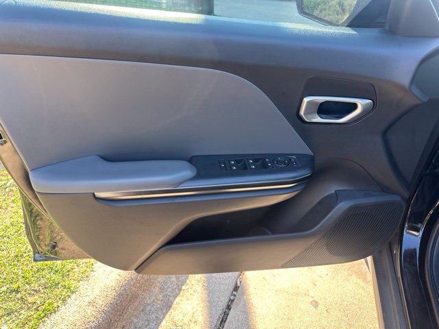 Used 2025 Kia K4 FWD image 14