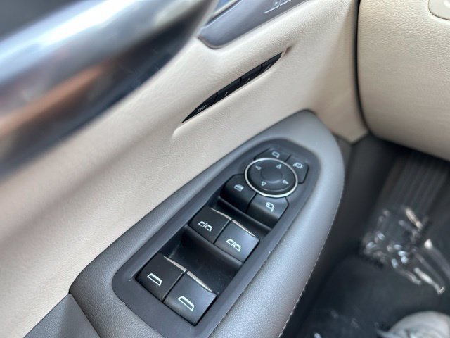 Used 2022 Cadillac XT5 Premium Luxury AWD/4WD image 28