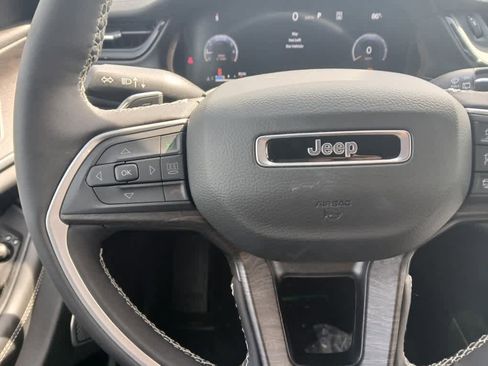 New 2026 Jeep Grand Cherokee Limited w/ Limited Altitude Package AWD/4WD image 22