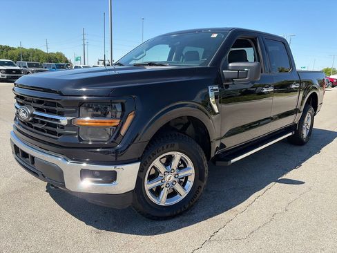 Used 2025 Ford F150 XLT w/ Equipment Group 301A Standard AWD/4WD image 3
