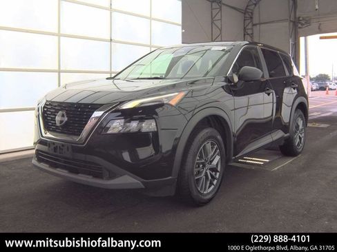Used 2023 Nissan Rogue S FWD image 1