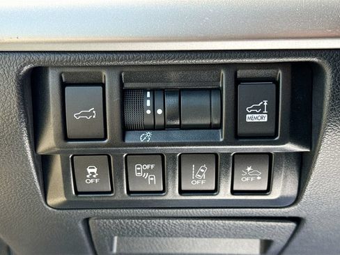Used 2019 Subaru Outback 2.5i Limited w/ Popular Package #2 AWD/4WD image 10
