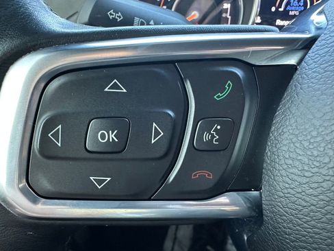 Used 2019 Jeep Wrangler Unlimited Sahara image 20