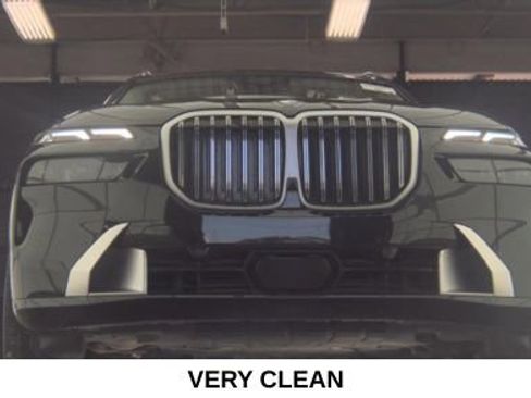 Used 2024 BMW X7 xDrive40i w/ Premium Package image 3