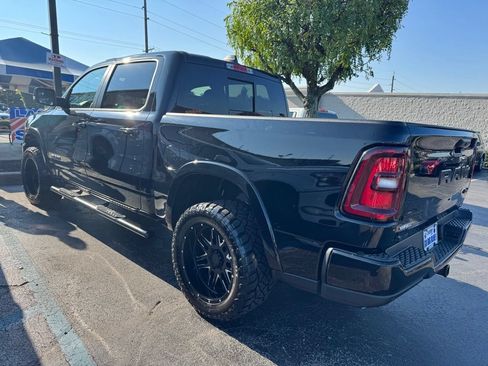 Used 2025 RAM 1500 Big Horn AWD/4WD image 2