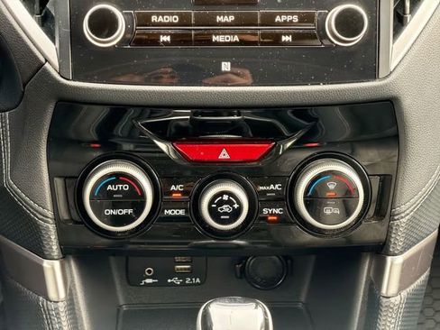 Used 2022 Subaru Forester Limited w/ Popular Package #3 image 19