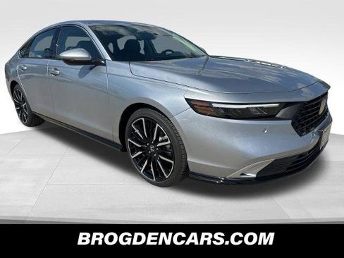 New 2025 Honda Accord Touring image 10