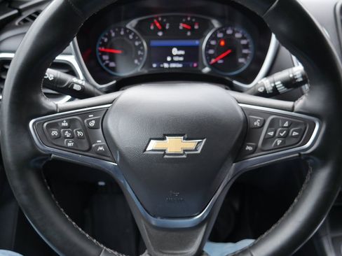 Used 2024 Chevrolet Equinox LT image 11