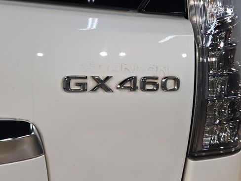 Used 2021 Lexus GX 460 Premium w/ Premium Package AWD/4WD image 39