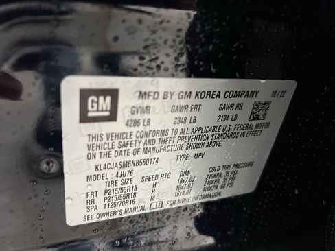 Used 2022 Buick Encore Preferred w/ Safety Package FWD image 27