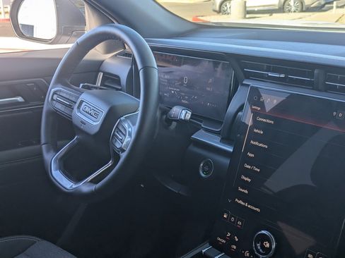 Used 2025 GMC Terrain Elevation image 11