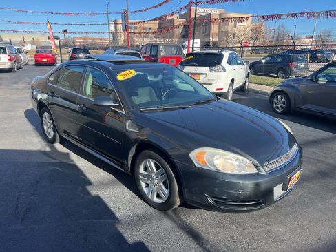 Used 2014 Chevrolet Impala LT w/ LT Sunroof Package image 4