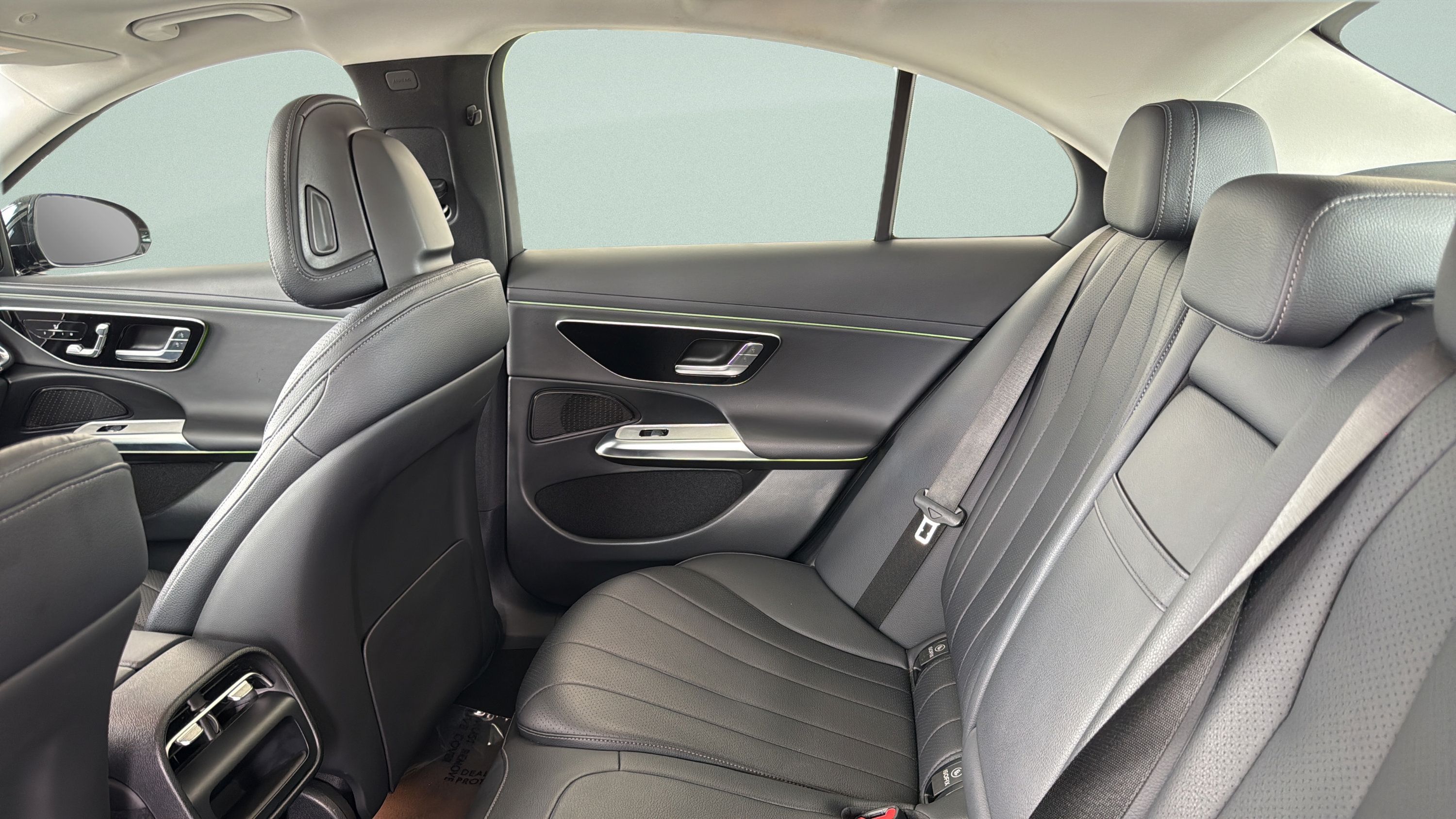 Certified 2025 Mercedes-Benz E 350 4MATIC Sedan w/ Winter Package image 21