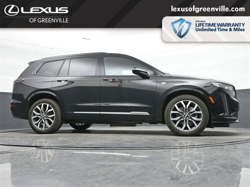 Used 2021 Cadillac XT6 Sport image 11