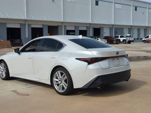 Used 2023 Lexus IS 300 w/ Comfort Package RWD image 7