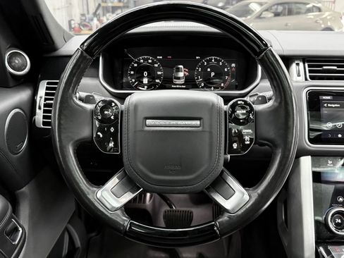 Used 2018 Land Rover Range Rover HSE image 15