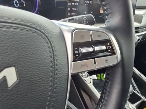 Used 2025 Kia Telluride S FWD image 34