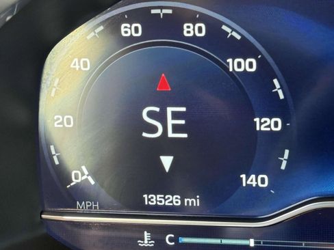 Used 2023 Chevrolet Suburban High Country image 21