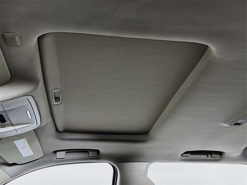 Used 2015 Chevrolet Silverado 3500 High Country image 23