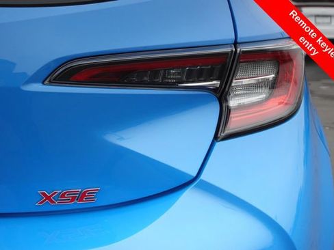 Used 2019 Toyota Corolla XSE image 7