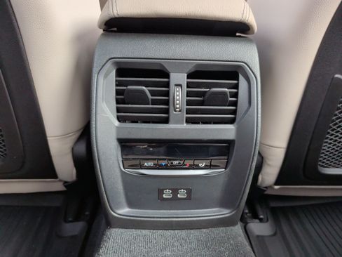 Certified 2023 BMW 330i Sedan w/ M Sport Package image 35