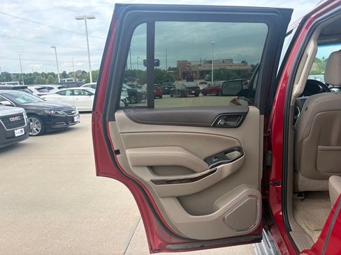 Used 2015 GMC Yukon SLE w/ Convenience Package AWD/4WD image 36